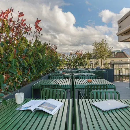 Base 4* Genève
